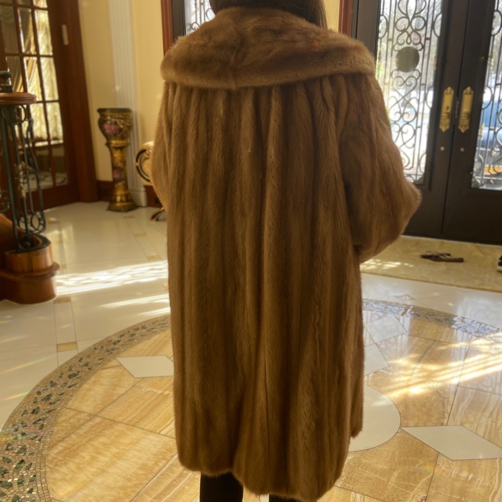 Authentic Mink Fur Coat - Picture 3 of 8